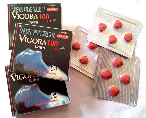 Low Cost Viagra: The Queen's New Year's Eve. schoonheidsspecialiste